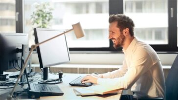 Si tu passes beaucoup de temps devant l'ordinateur, tu pourrais souffrir de dysfonction érectile : c'est du moins ce que dit cette étude 27 Si vous passez beaucoup de temps devant l'ordinateur, vous pourriez souffrir de dysfonction érectile : du moins, c'est ce que dit cette étude