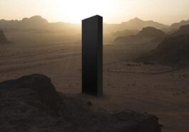 ODYSSEY IN SPACE | The monolith that appears at the beginning of the film