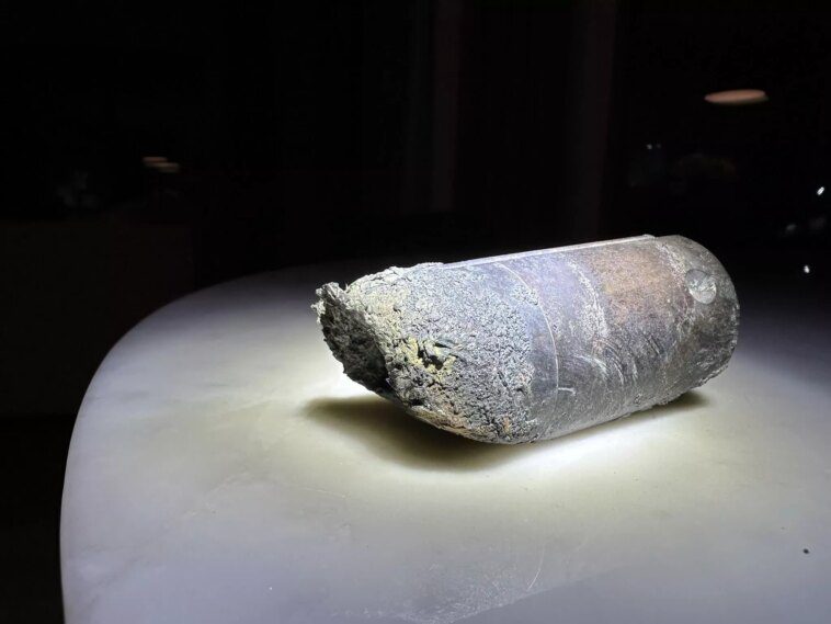 Une maison de Floride touchée par des débris de la Station spatiale internationale 1 Florida home hit by possible debris from the International Space Station