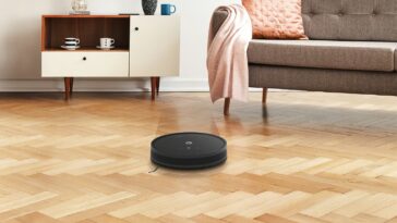iRobot redéfinit la valeur avec le Roomba Combo Essential à moins de 300 $ 11 iRobot redefines value with sub-$300 Roomba Combo Essential
