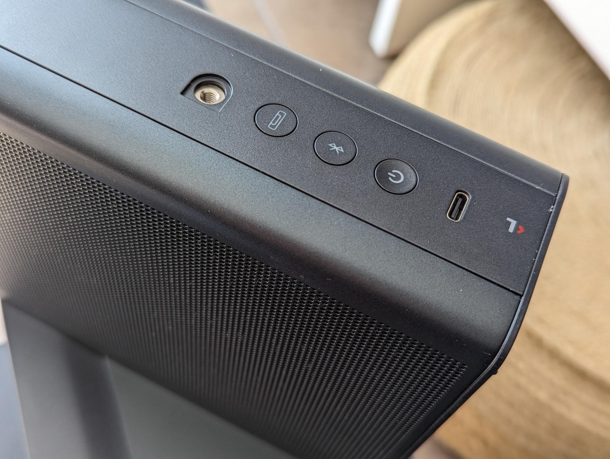 JBL Bar 1300 : puissance, précision et immersion totale analysées en détail 10 JBL Bar 1300 altavoz surround