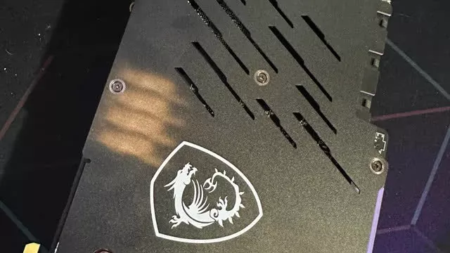 1712667326 820 Les lumieres RVB de votre RAM peuvent blanchir la plaque