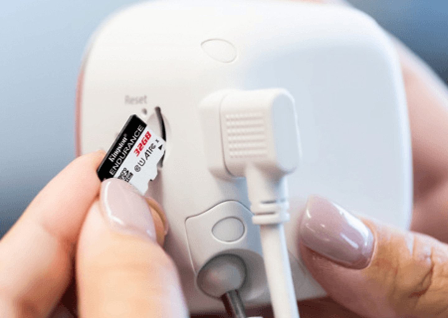Que regarder lors de l'achat d'une caméra de surveillance intérieure 6 Caméra de sécurité avec carte MicroSD