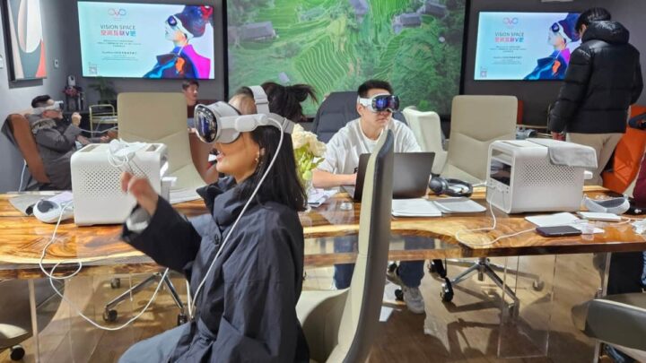 L'intérêt du public pour l'Apple Vision Pro a considérablement diminué 1 L'intérêt du public pour l'Apple Vision Pro a considérablement diminué