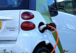 A battery that can recharge in seconds: Researchers use supercapacitor parts to build a new type of sodium-ion battery