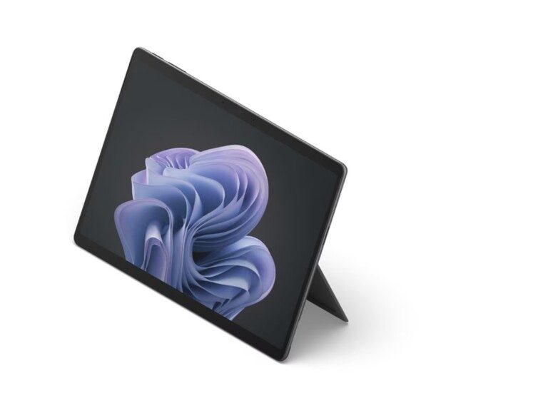 Les meilleurs ordinateurs portables IA 2024 : plus de puissance de calcul pour les créatifs 9 Le Surface 10 Pro reste très compact et léger. (Photo : Microsoft)