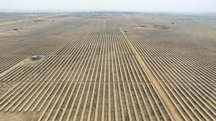 Une terre désertique en Inde accueillera un parc d'énergies renouvelables 5 fois plus grand que Paris 1 Desert land in India to host renewable energy park 5 times bigger than Paris