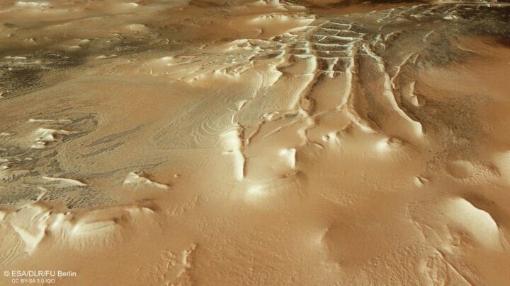 La sonde de l'ESA photographie "des araignées" à la surface de Mars 4 1714430660 264 La sonde de lESA photographie des araignees a la surface