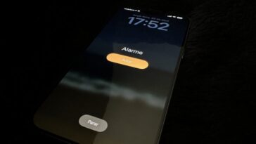 Apple corrige un bug qui empêche les alarmes de l'iPhone de jouer des sons 16 Illustration de l'interface Alarmes sur iOS