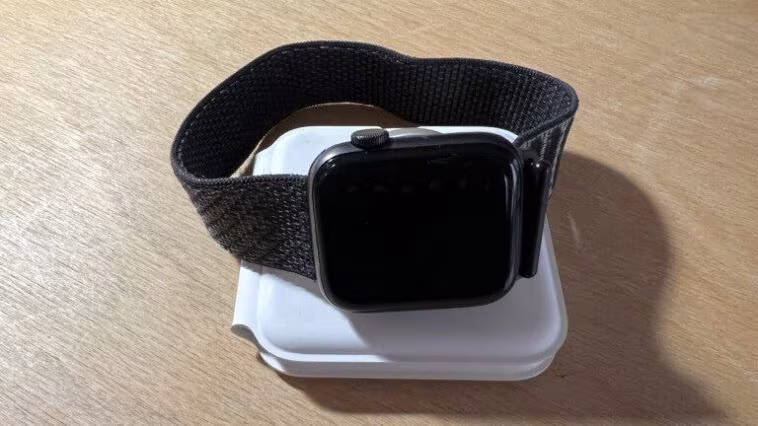 Charger l'Apple Watch sans le chargeur d'origine ? 1 Recharger Apple Watch avec MagSafe Duo