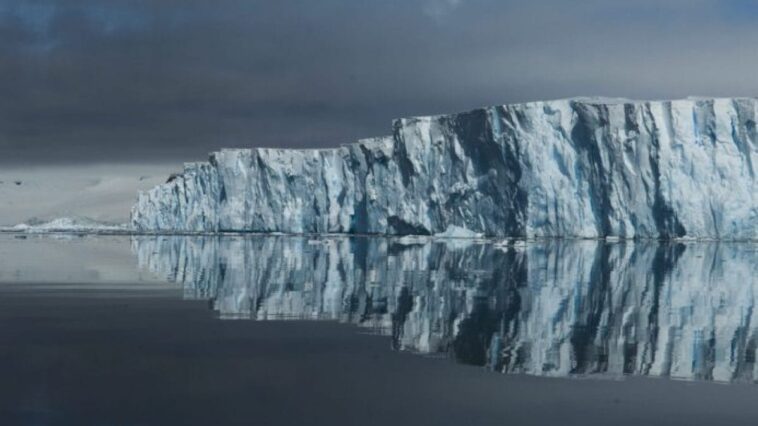 La naissance des géants de glace : la mission en Antarctique révèle l'origine des icebergs 1 BRITISH ANTARCTIC SURVEY | Photo de l'Antarctique