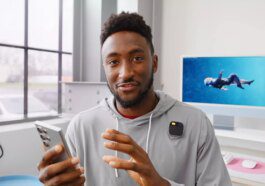 Le test cinglant de Humane Ai Pin de la star de YouTube Marques Brownlee mène à un débat sur l'éthique et l'influence 22 La critique cinglante de Humane Ai Pin de la star de YouTube Marques Brownlee mène à un débat sur l'éthique et l'influence