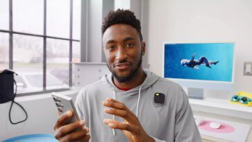 Le test cinglant de Humane Ai Pin de la star de YouTube Marques Brownlee mène à un débat sur l'éthique et l'influence 3 La critique cinglante de Humane Ai Pin de la star de YouTube Marques Brownlee mène à un débat sur l'éthique et l'influence