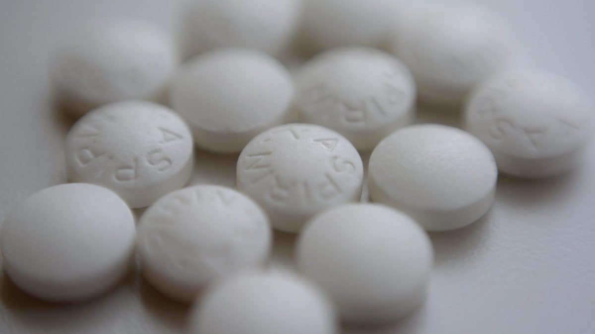 L'aspirine peut protéger contre le cancer du côlon, selon une étude italienne: comment est-ce possible 2 Immagine
