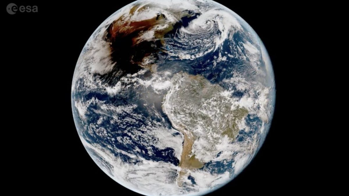 L'éclipse totale vue depuis l'espace : les images spectaculaires capturées par les satellites 2 ESA | L'eclissi vista dal satellite GOES-16 dell'agenzia NOAA