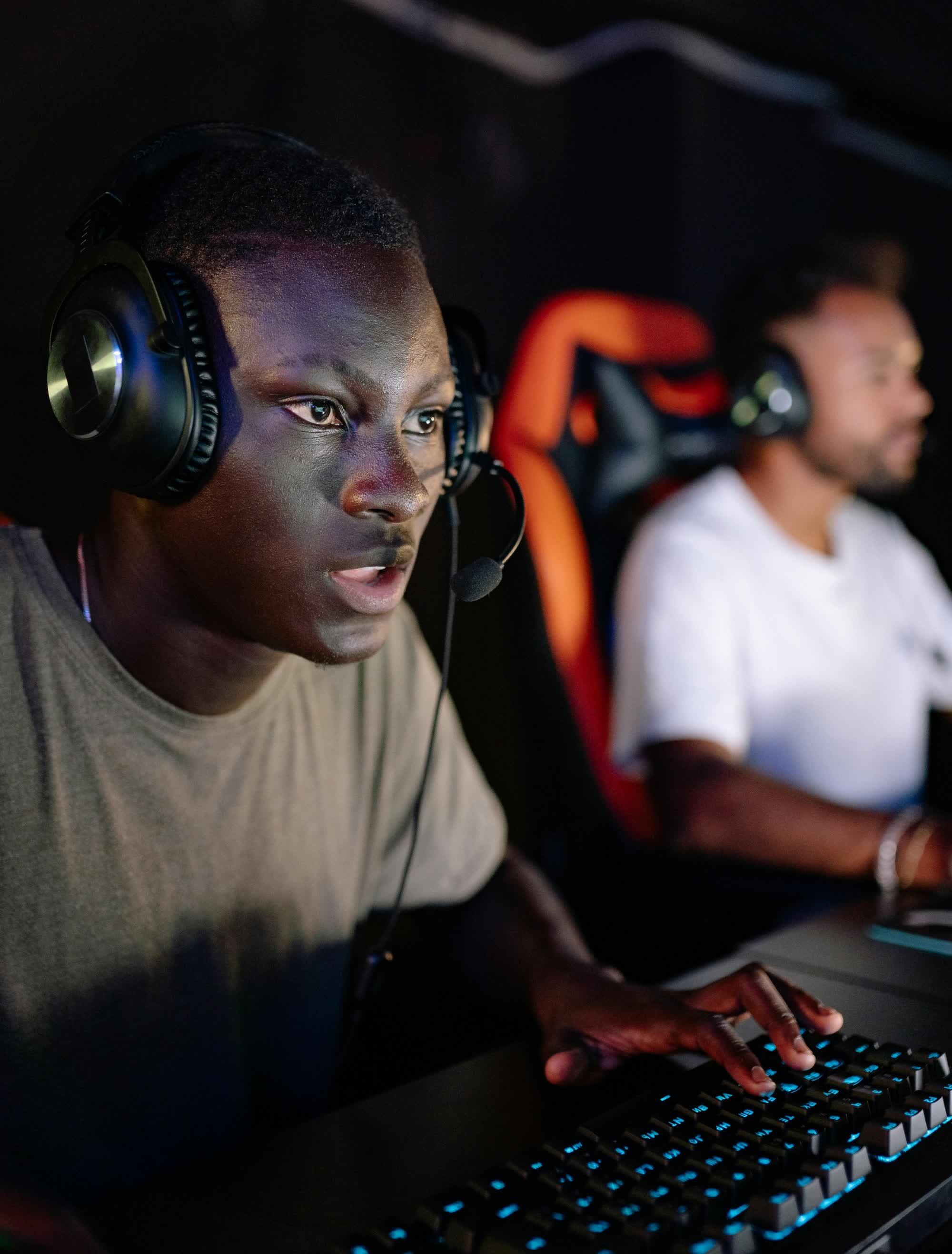 Les FPS et vos yeux : certaines personnes peuvent traiter les informations visuelles plus rapidement que d'autres 2 Les FPS et vos yeux certaines personnes peuvent traiter les