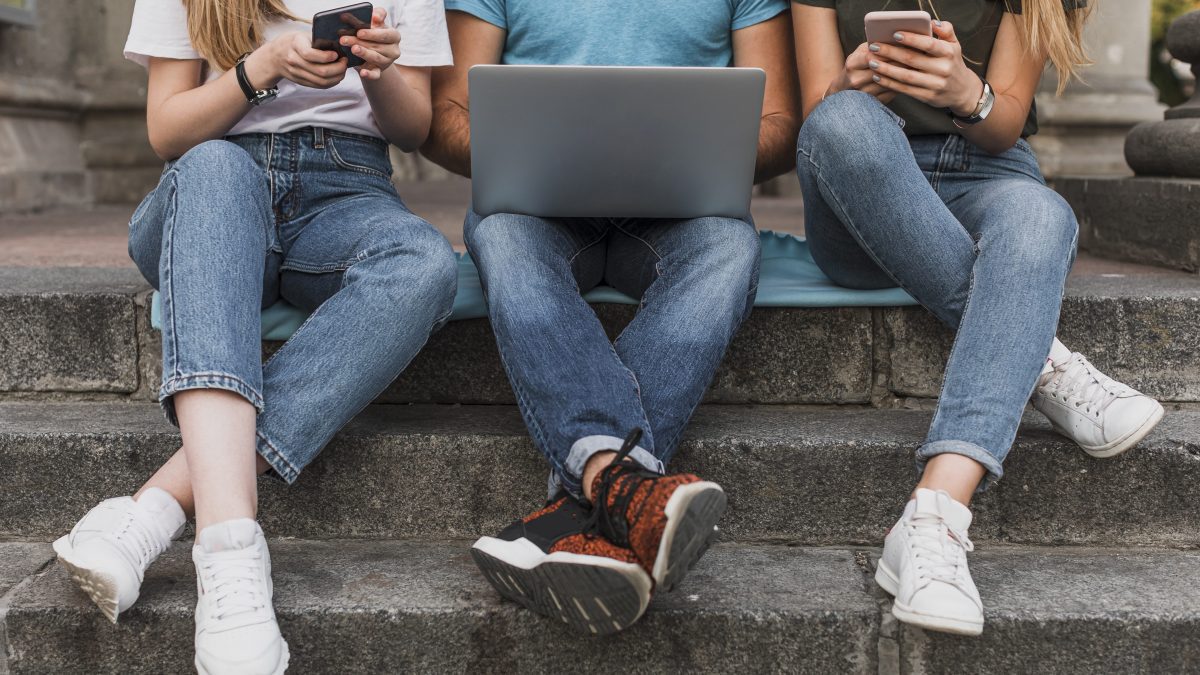Pas de smartphone si vous avez moins de 16 ans : comment fonctionne la proposition du Royaume-Unis 2 Image
