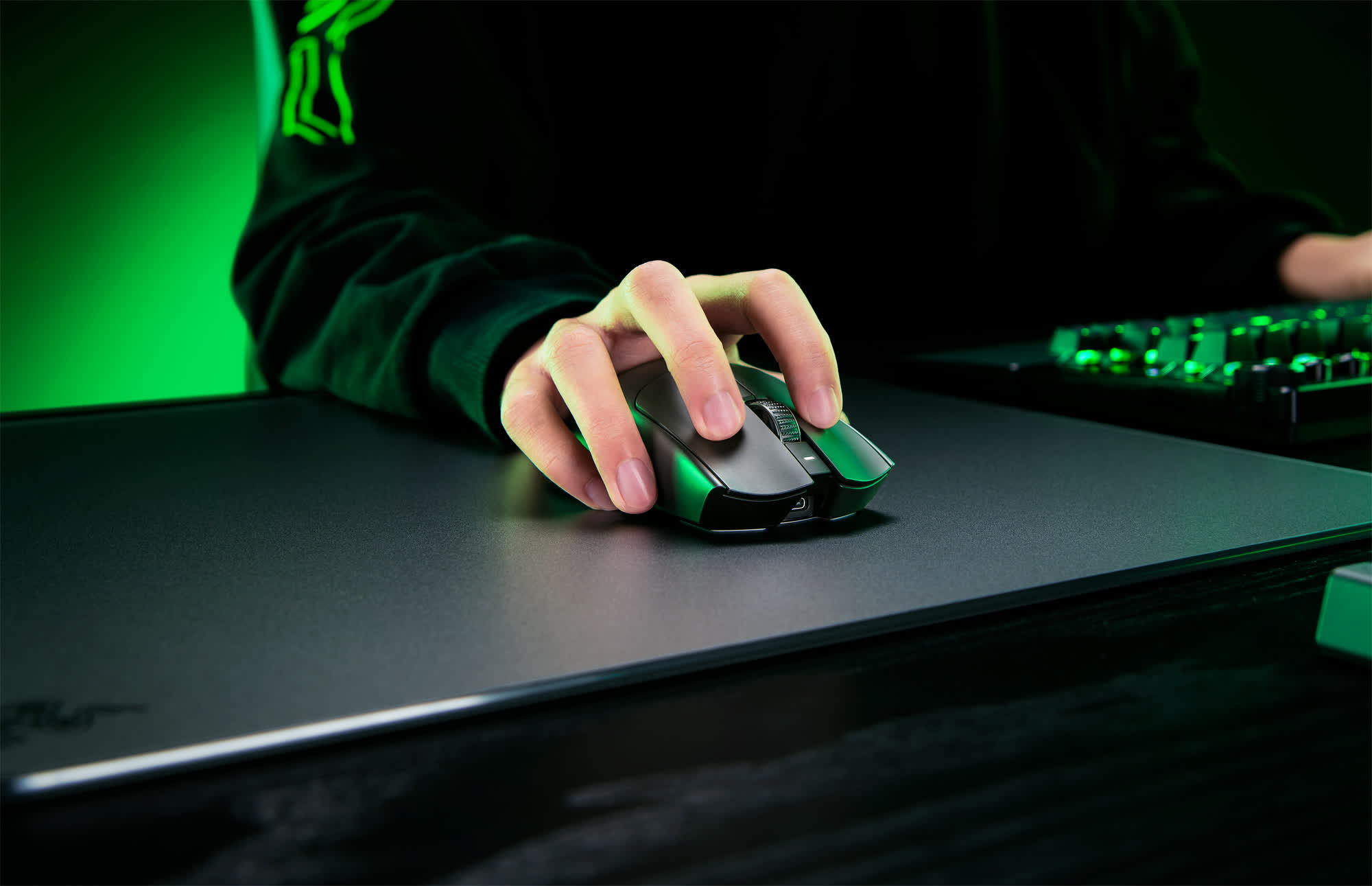 Razer lance la souris de jeu Viper V3 Pro à 160 $ en noir ou blanc 2 Razer lance la souris de jeu Viper V3 Pro a