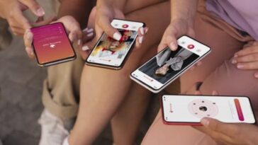 Tinder lance une nouvelle fonctionnalité : les détails de votre rendez-vous seront partagés avec vos amis 4 Image