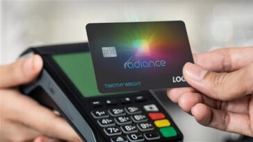 Votre prochaine carte de crédit pourrait avoir un écran OLED intégré