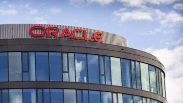 Safra Catz, PDG d'Oracle, présente la sécurité des données de TikTok, les promesses de l'IA générative et la diversité technologique 13 Oracle CEO Safra Catz unpacks TikTok data security, generative AI