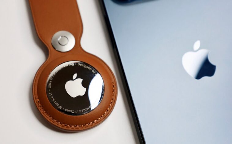 La nouvelle norme d'Apple et de Google alerte les utilisateurs des trackers Bluetooth suspects 1 Apple and Google
