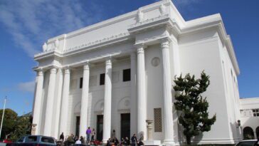 Une attaque DDoS sur plusieurs jours cible Internet Archive et Wayback Machine 28 Multi-day DDoS attack targets Internet Archive and Wayback Machine