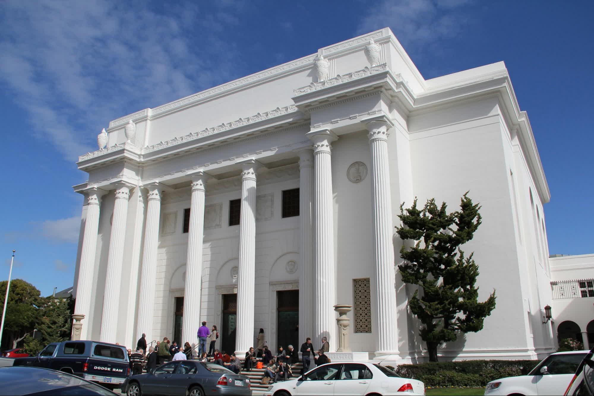 Une attaque DDoS sur plusieurs jours cible Internet Archive et Wayback Machine 19 Multi-day DDoS attack targets Internet Archive and Wayback Machine