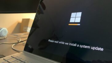 De faux écrans de mise à jour du système d'exploitation permettent aux procrastinateurs d'acheter du temps de pause supplémentaire 29 Fake OS update screens let procrastinators buy extra break time
