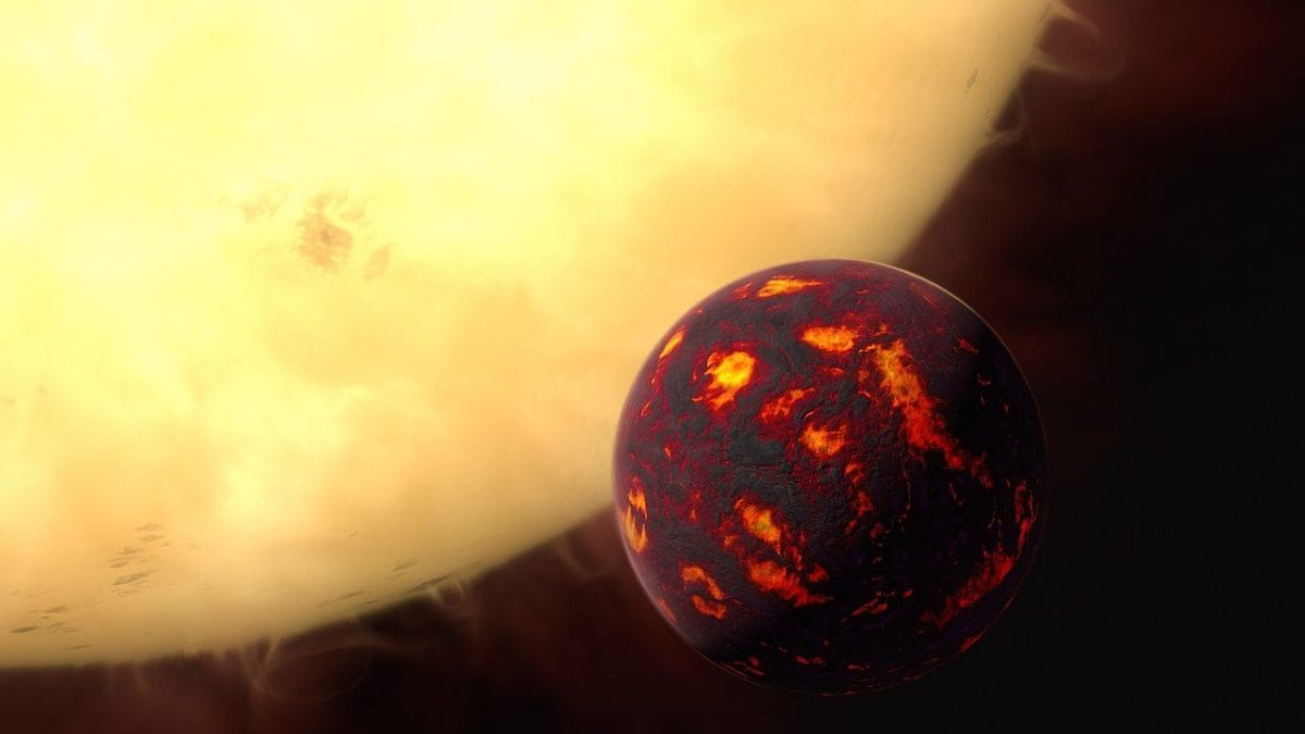 Découverte d'une atmosphère sur une super Terre pour la première fois : la planète rocheuse est à 41 années-lumière de nous. 2 Illustration de 55 Cancri e. Crédit : ESA/HUBBLE