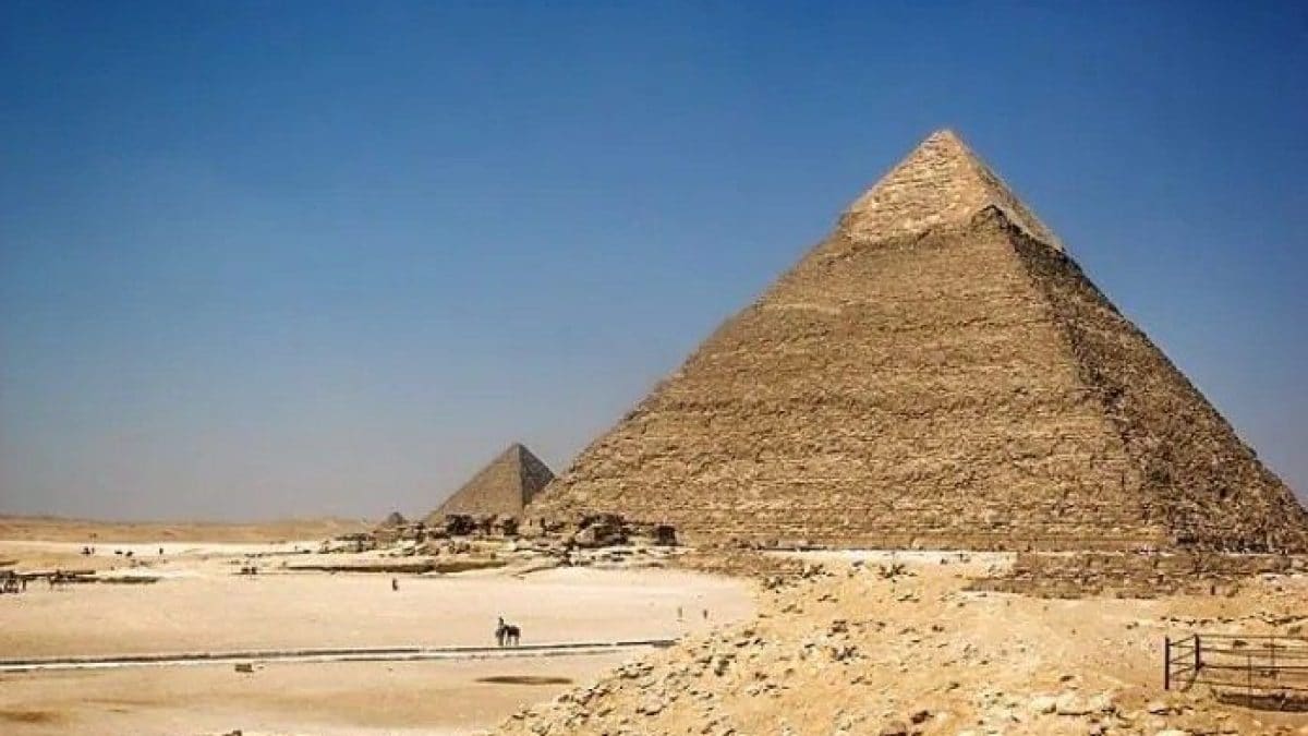 Enfin, nous savons comment les pyramides ont été construites : le mystère de l'Égypte antique révélé 2 La Grande Pyramide de Gizeh