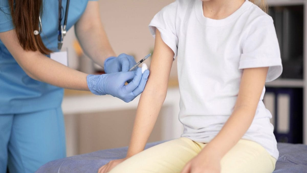 Les cancers du col de l'utérus peuvent être réduits de 84% grâce au vaccin contre le HPV : que disent les données 2 Immagine