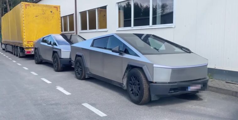 Les douanes empêchent l'entrée clandestine de deux Tesla Cybertrucks en Russie 1 Customs stop two Tesla Cybertrucks being smuggled into Russia
