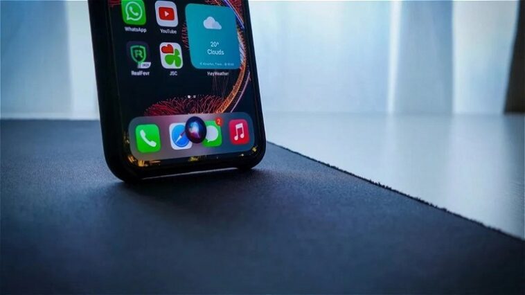 Les responsables du logiciel d'Apple ont passé des semaines à tester ChatGPT pour parvenir à une conclusion : Siri doit s'améliorer 1 Les chefs de logiciels d'Apple ont passé des semaines à tester ChatGPT pour arriver à une conclusion: Siri doit s'améliorer