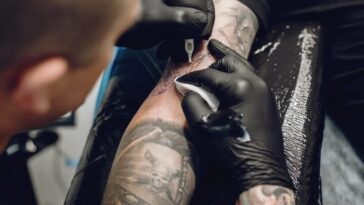 Les tatouages augmentent le risque de cancer de 21%, selon une nouvelle étude 5 Tatuagens aumentam o risco de cancro em 21%, diz novo estudo