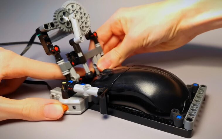 Un machine Lego brise les records de vitesse de clic de souris à plus de 70 clics par seconde 1 Lego contraption shatters mouse-clicking speed records at 70+ clicks per second