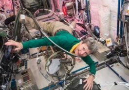 "Vivre dans l'espace a changé mon corps": l'astronaute Whitson raconte ce qui se passe en orbite 55 ASTRO_PEGGY | Photo du profil Instagram de Peggy Whitson