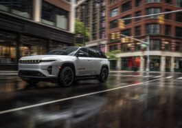 Le premier véhicule électrique de Jeep est le Wagoneer S à 72 000 $ : autonomie de 482 km, 600 chevaux 85 Jeep