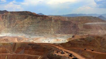 L’électrification totale des véhicules pourrait nécessiter des efforts d’extraction de cuivre beaucoup plus importants 29 Total vehicle electrification could require significantly larger copper mining efforts over the next 30 years