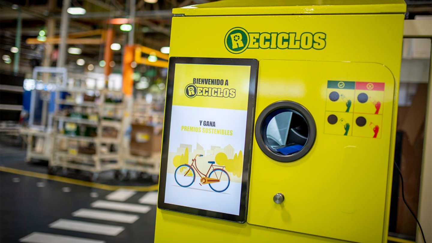 Cette application nous récompense si on recycle 3 Machine reciclos