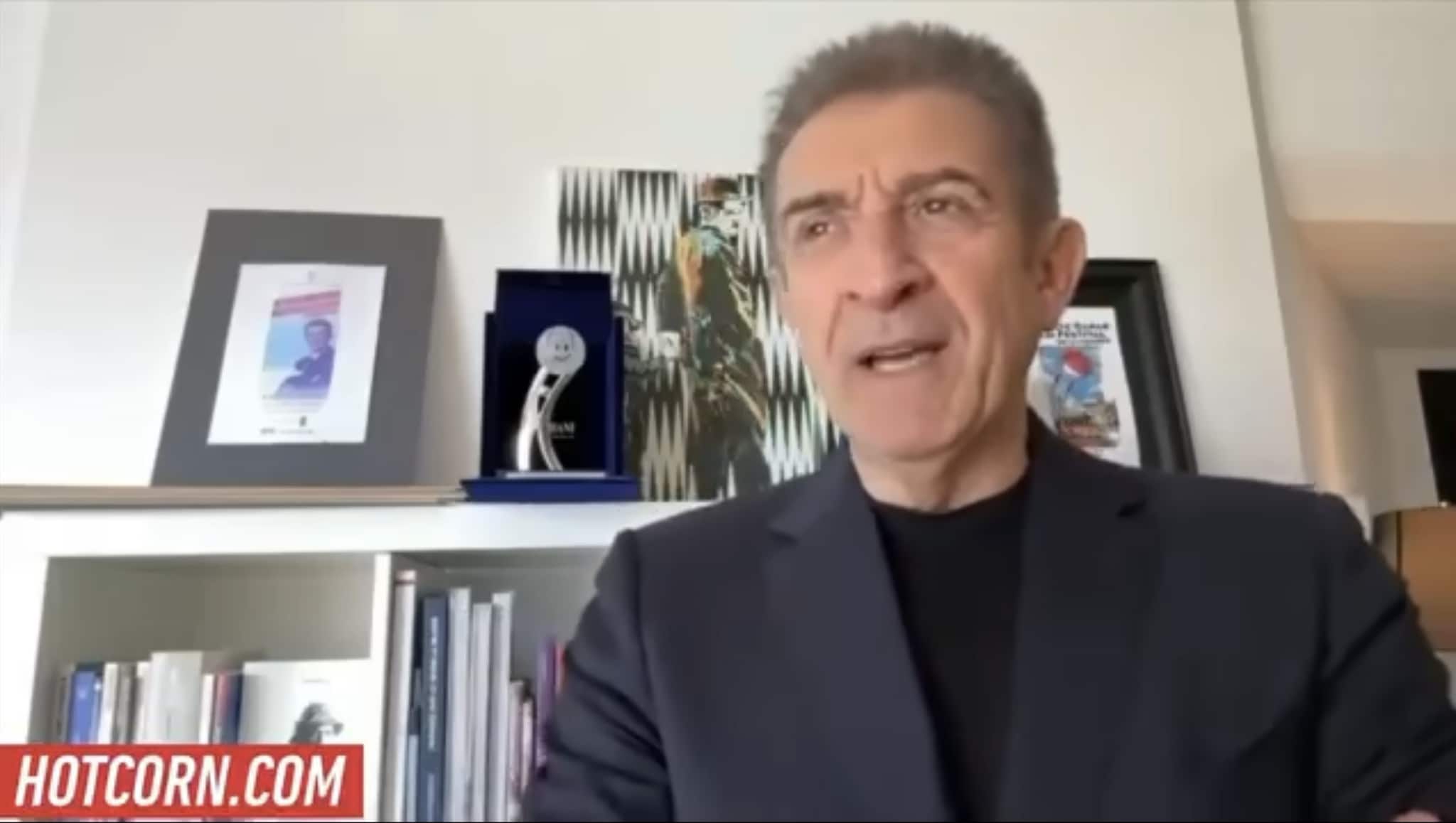 "Je suis Ezio Greggio, avec cette méthode on devient millionnaires" : l'arnaque qui utilise le visage de Striscia 3 FACEBOOK | La vidéo avec le visage d'Ezio Greggio