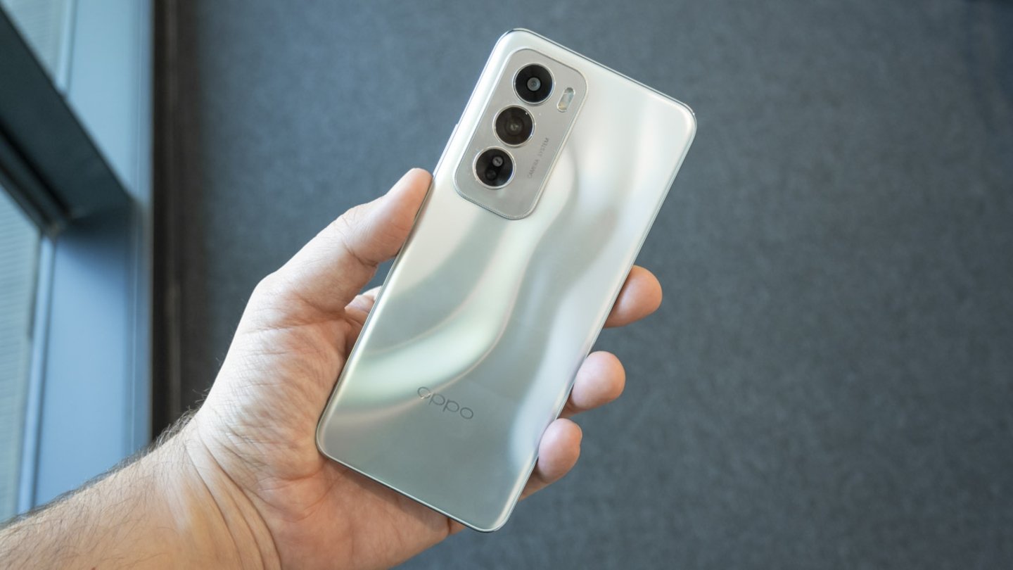 Nouveaux OPPO Reno12 5G et Reno12 Pro 5G: écran fluide, bonnes caméras, grande autonomie et fonctions d'IA 4 Nouveaux OPPO Reno12 5G et Reno12 Pro 5G : écran fluide, bonnes caméras, grande autonomie et fonctions d'IA