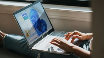 Microsoft attempts to steer Windows users away from local accounts