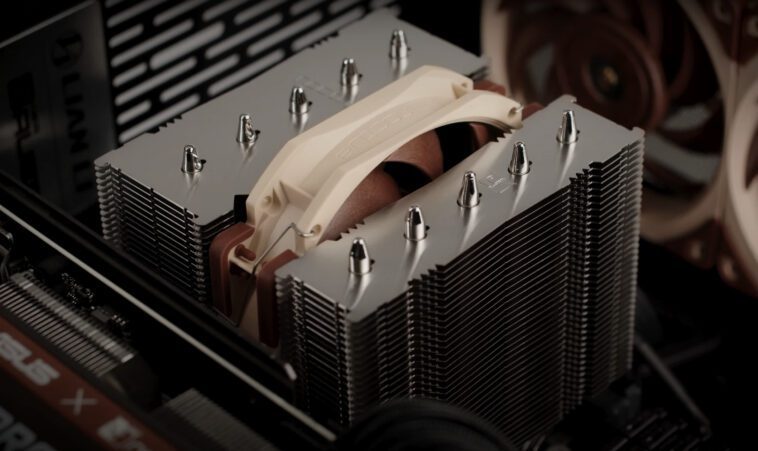 Modder essaie de faire tourner un PC entier pour le refroidir, mais la force centrifuge a d'autres idées 1 Modder tries spinning an entire PC to cool it, but centrifugal force has other ideas