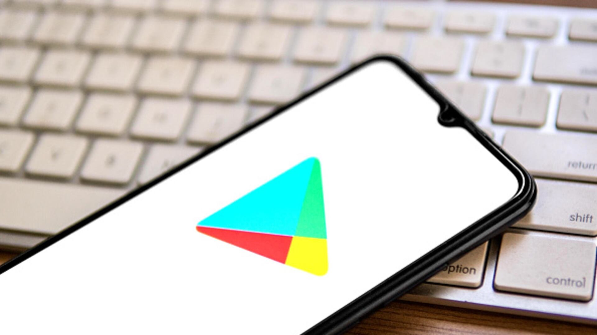 Comment archiver des applications pour économiser de l'espace sur Android 3 Téléphone avec le Play Store ouvert