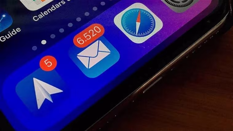 Certains des nouveaux éléments de l'application Mail qui arriveraient sur iOS 18 sont dévoilés 1 Certaines des nouveautés de l'application Mail qui arriveraient sur iOS 18 ont été divulguées