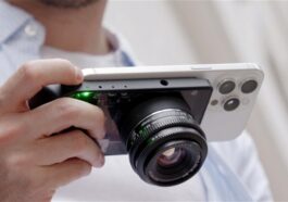 Cet accessoire transforme n'importe quel téléphone en appareil photo professionnel: il est compatible avec MagSafe et Qi 50 Este accesorio transforma cualquier móvil en una cámara profesional: es compatible con MagSafe y Qi2