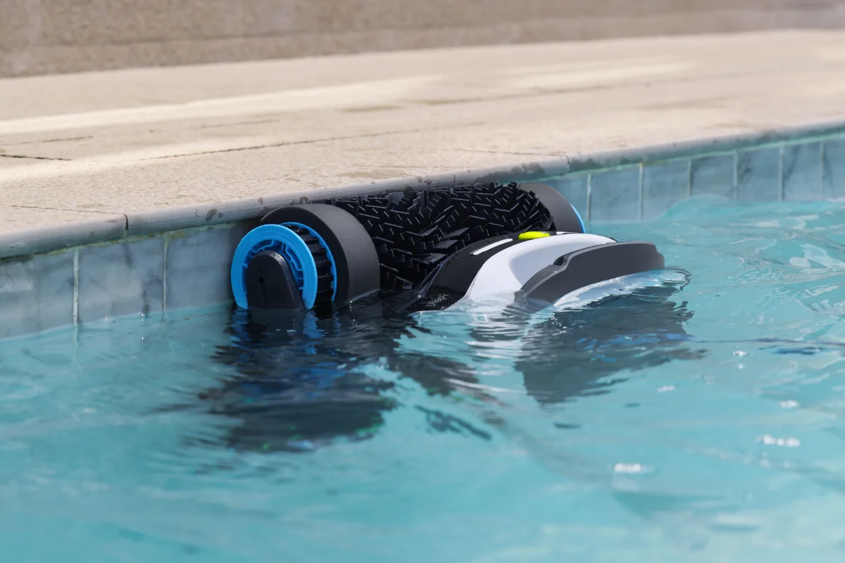 Degrii Zima Pro (2024) : Robot Piscine Sans Fil à Navigation Radar Ultrasonique pour un Nettoyage Plus Facile et Plus Efficace 6 Degrii Zima Pro (2025) Robot Piscine