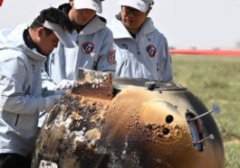 La sonde Chang'e est revenue sur Terre: qu'a-t-elle apporté du côté obscur de la Lune 73 @CNSAWatcher | Scienziati a lavoro sulla sonda Chang'e 6 appena rientrata sulla Terra
