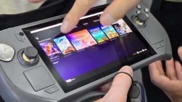 La console portable Zotac à des gâchettes réglables, des jogwheels et deux pavés tactiles 10 Zotac